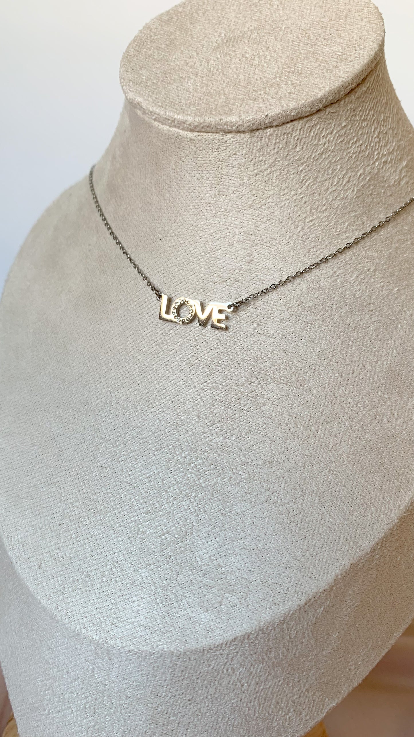 LOVE | Collier en acier inoxydable